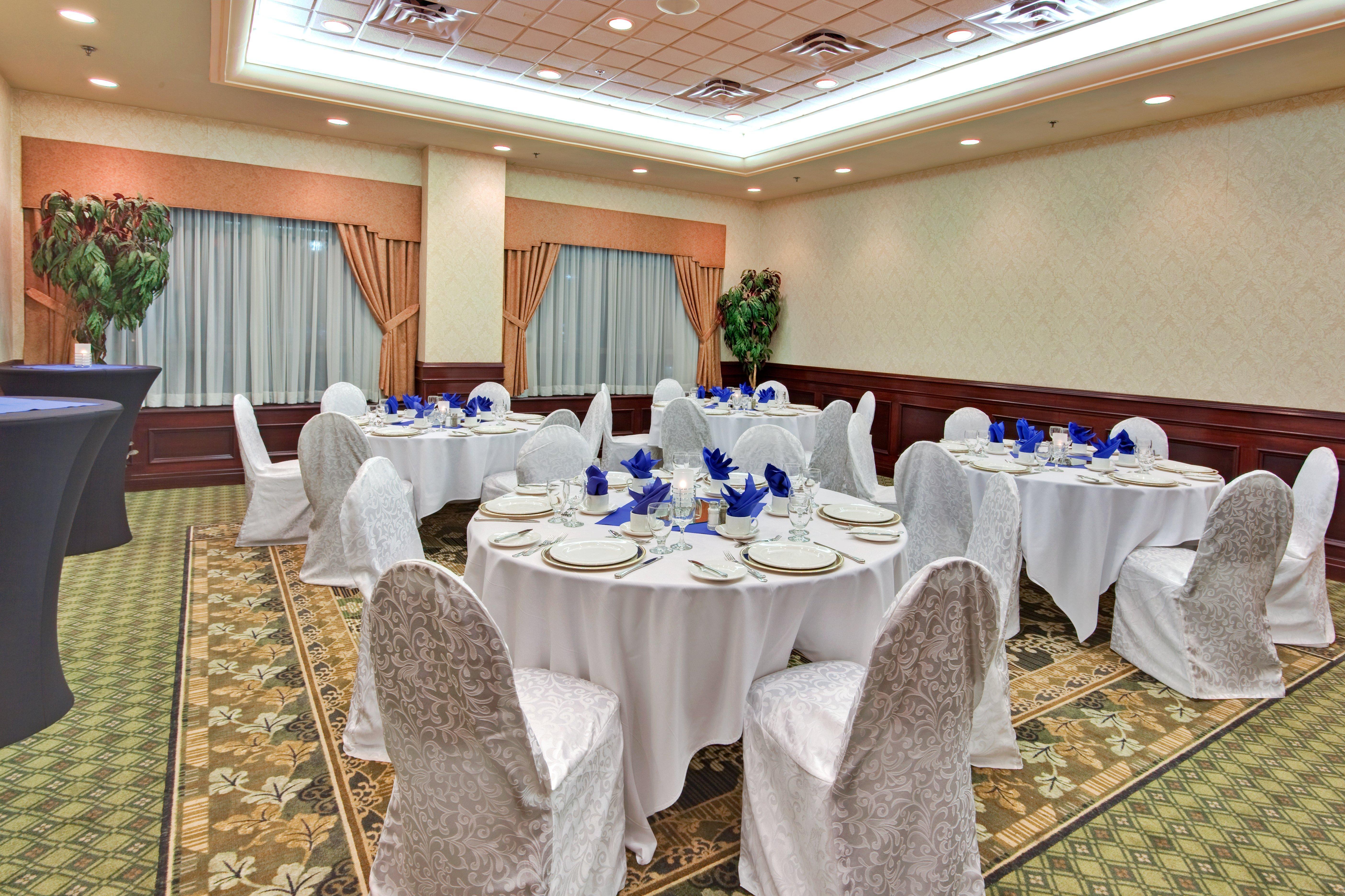 Holiday Inn & Suites Oakville At Bronte By Ihg Екстер'єр фото