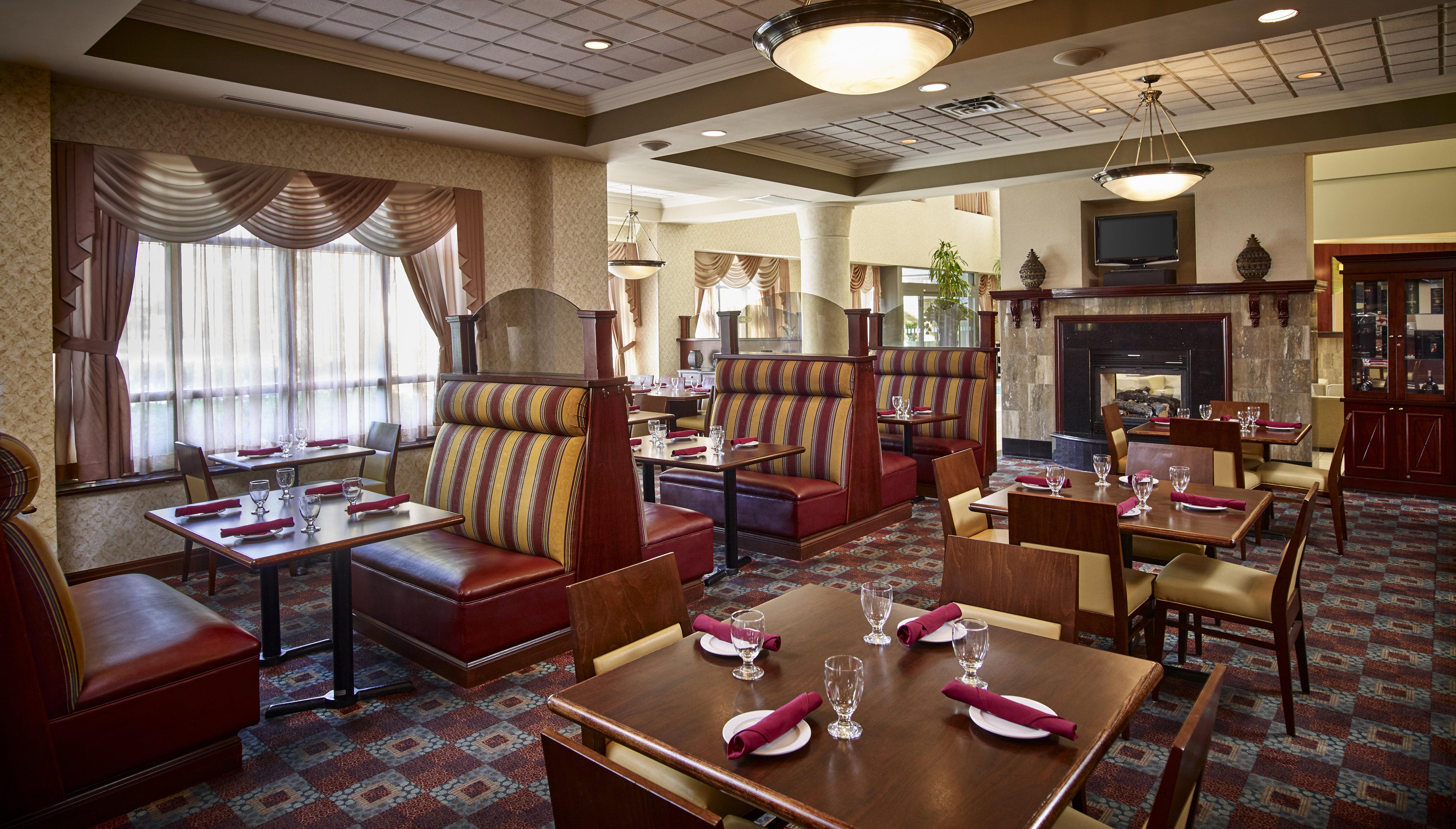 Holiday Inn & Suites Oakville At Bronte By Ihg Екстер'єр фото