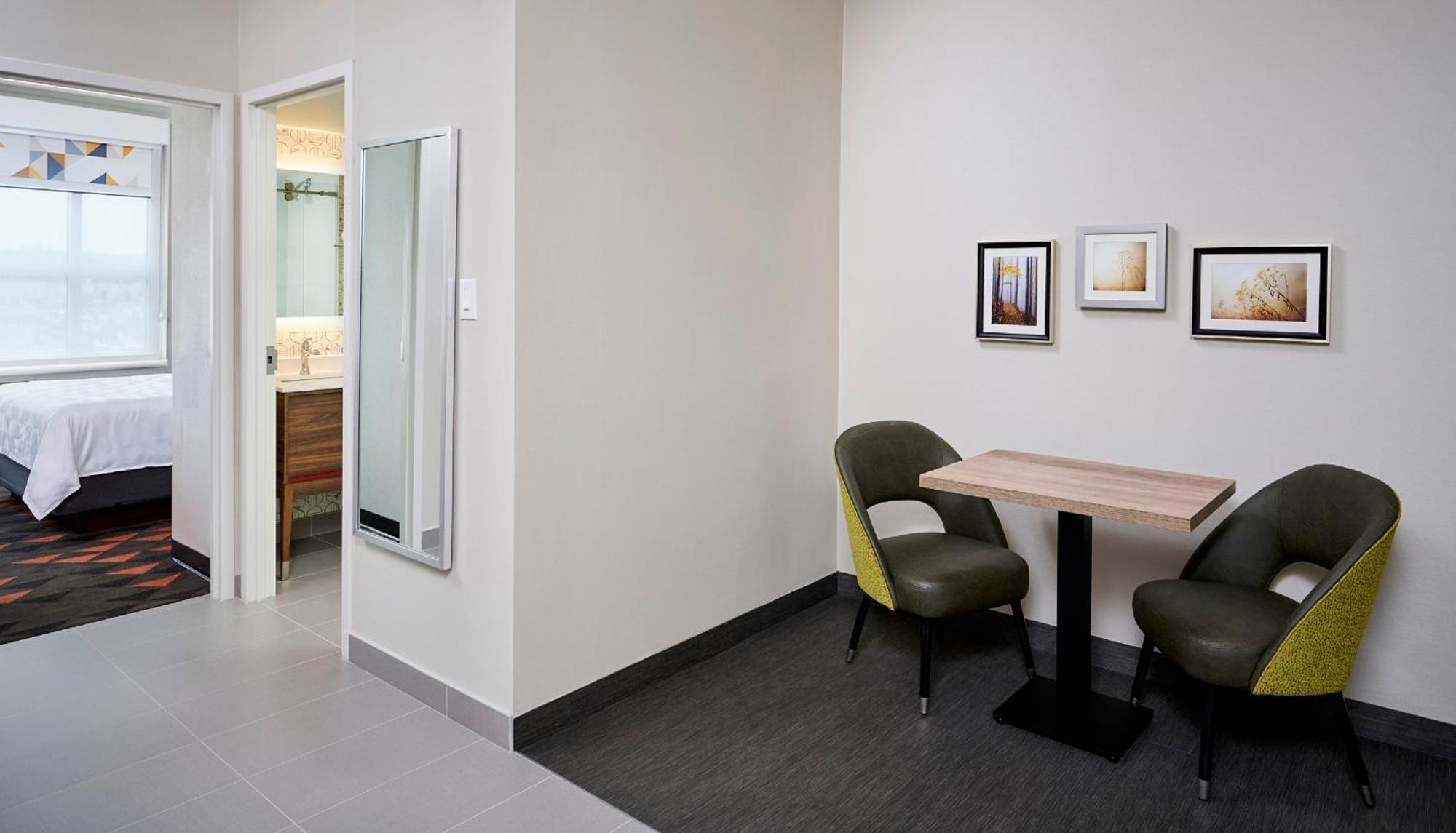 Holiday Inn & Suites Oakville At Bronte By Ihg Екстер'єр фото