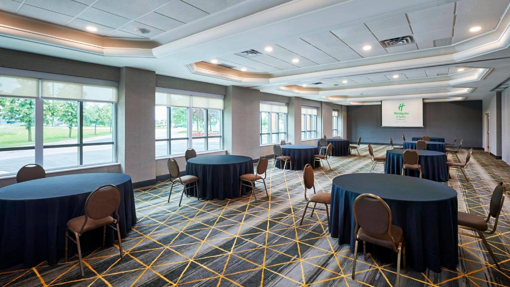 Holiday Inn & Suites Oakville At Bronte By Ihg Екстер'єр фото